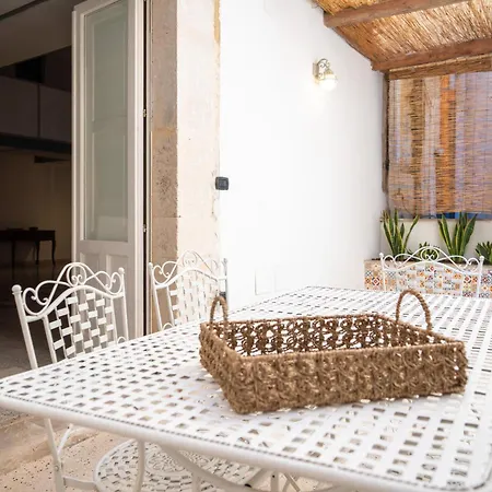 Апартаменты La Casa Sulla Darsena