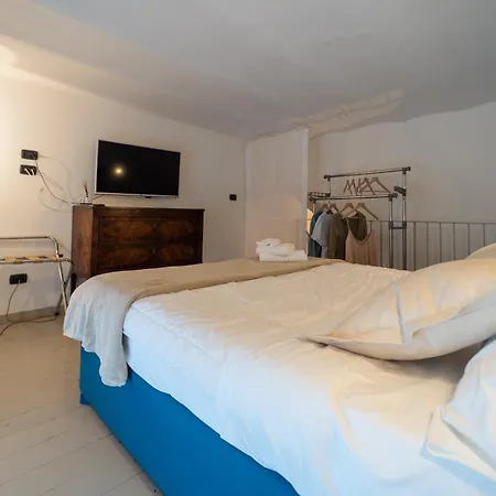 La Casa Sulla Darsena Апартаменты