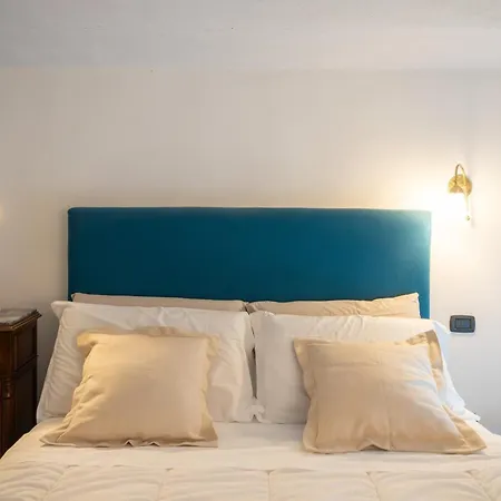 La Casa Sulla Darsena Апартаменты *
